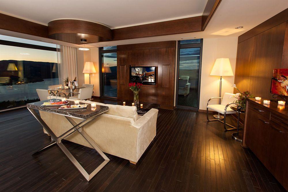 וורנון Sparkling Hill Resort And Spa - Adults-Only Resort מראה חיצוני תמונה